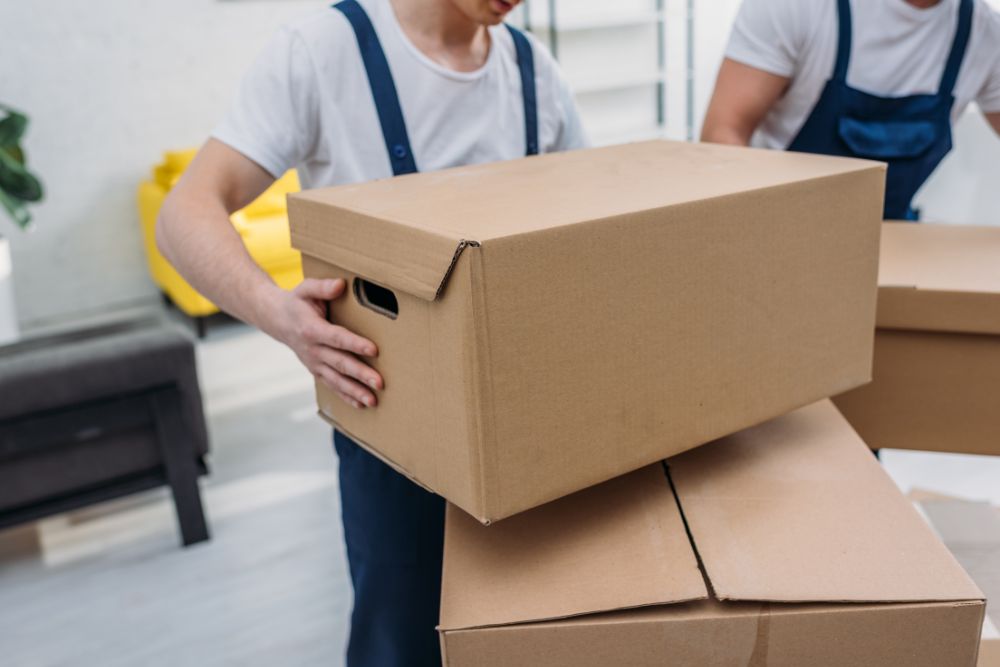 5 Common Mistakes People Make When Moving Internationally