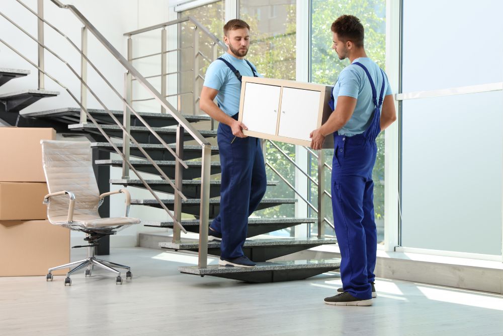 Benefits of Using Movers for Your Office Relocation